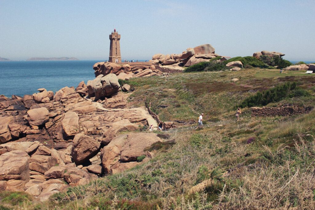Phare de Mean Ruz (Mean Ruz Lighthouse), Sentier des douaniers (Customs Officers' Path), Perros-Guirec