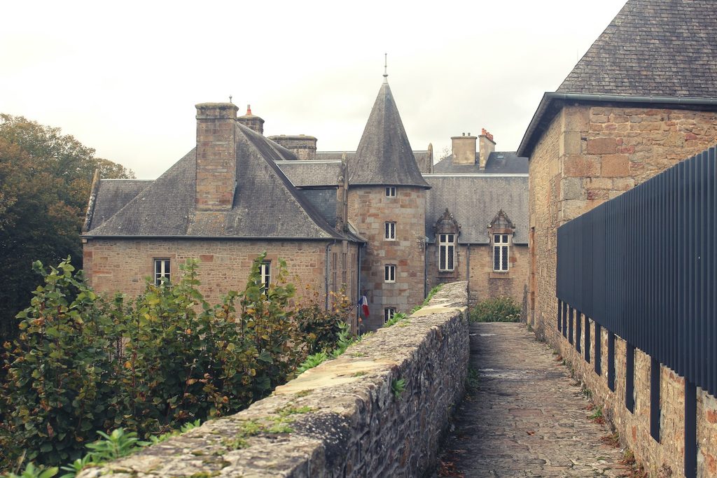 Chemin de ronde du rempart sud (South Rampart Path), Avranches