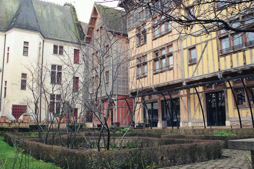 Jardin Juvénal des Ursins (Juvénal des Ursins Garden), Troyes