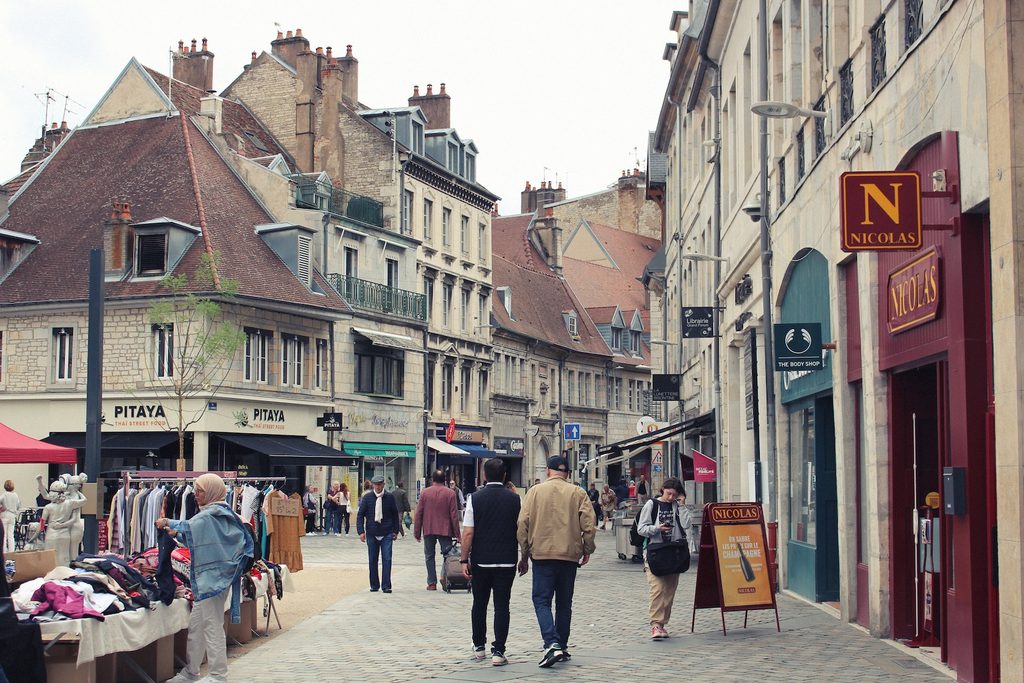 Place de la Révolution (Square of the Revolution), Besançon