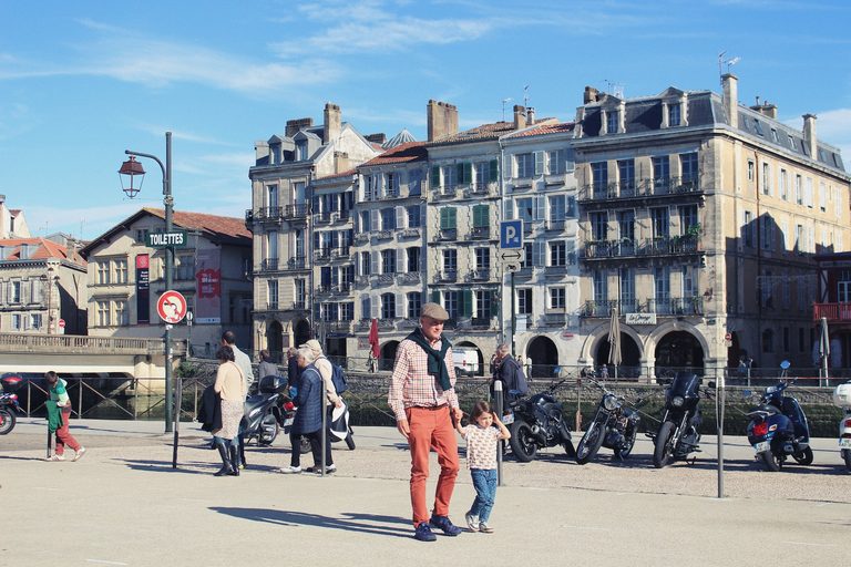 Quai Amiral Jaureguiberry, banks of the Nive, Bayonne